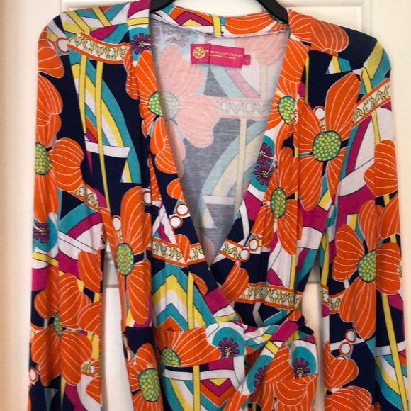 Fun dress - Picture 2 of 2